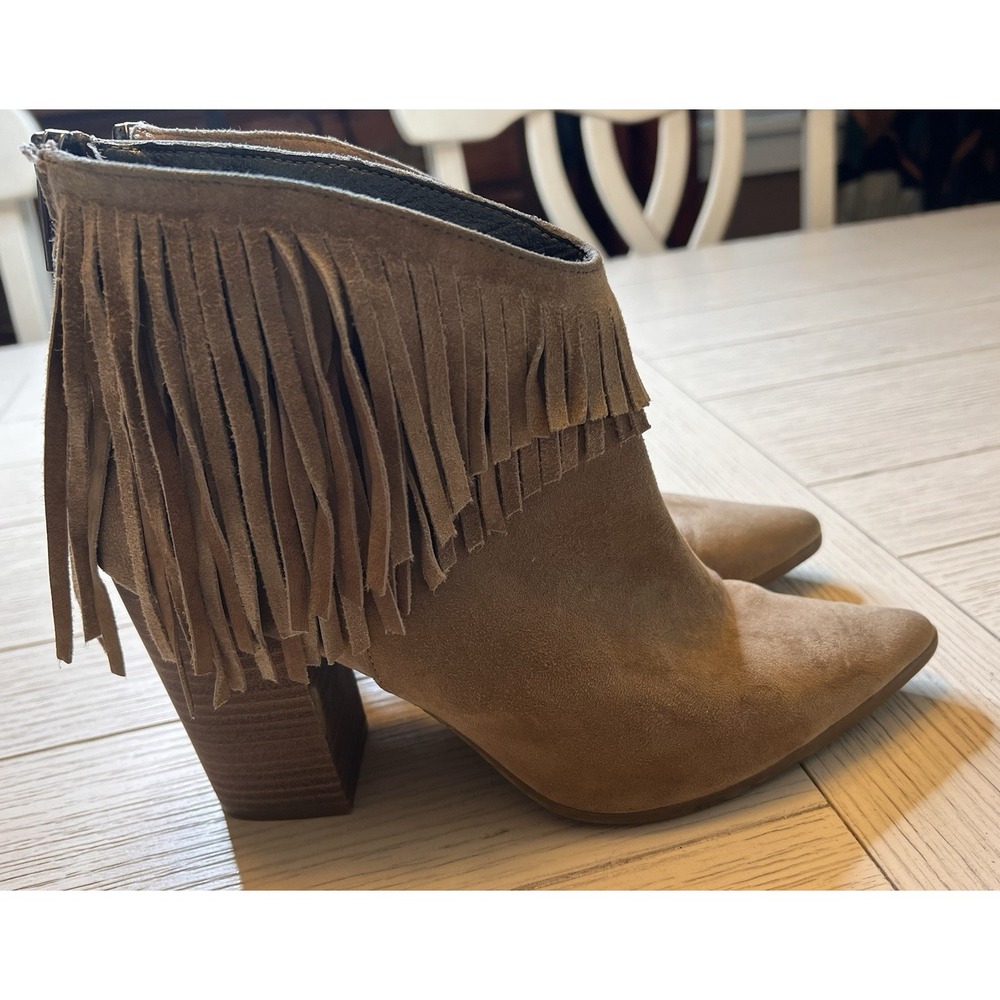 Kenneth‎ Cole Reaction Tan Fringe Ankle Boots W/ 4" Block Heel, Zip Close, Sz 10
